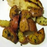 Easy Herbed Potatoes_image