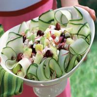 Crisp and Easy Cucumber Salad_image