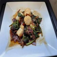 Sauteed Scallops with Spinach and Procuitto image