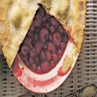 Raspberry and redcurrant pie recipe_image