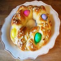 Easter Bread with Coloured Eggs_image
