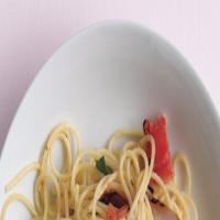 Spaghetti with Smoky Tomatoes and Onions image