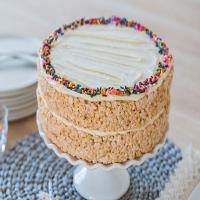 RICE KRISPIES TREATS® Cake image