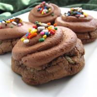 Chocolate Cookie Buttercream Frosting image
