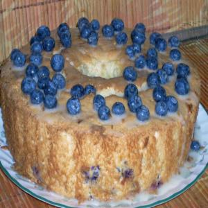 Blueberry Angel Food Cake With Citrus Glaze_image