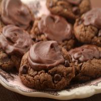 Frosted Double Chocolate Cookies_image