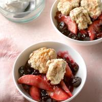 Slow-Cooker Cherry Pear Buckle_image