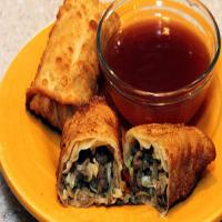 Mom's Egg Rolls with Sweet and Sour Sauce_image
