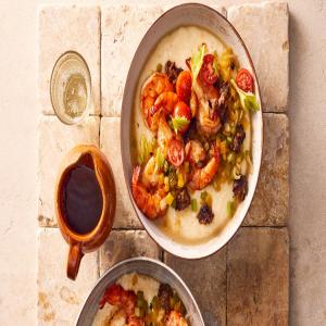 Shrimp and Cheesy Grits image