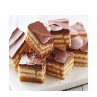 TRIPLE-LAYER CRACKER TOFFEE BARS_image