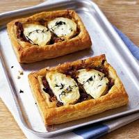 Onion & goat's cheese tarts image