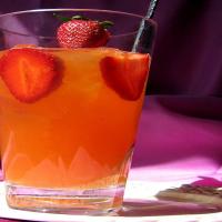 Spiced Strawberry Lemonade Tea_image