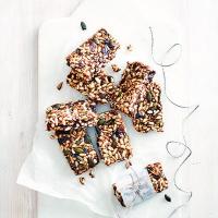 Chewy no-bake cereal bars image