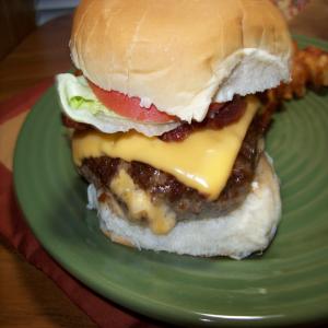 Cajun Seasoned Stuffed Cheeseburger_image