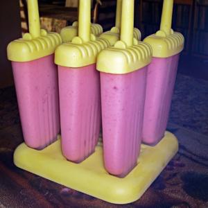 Easy Strawberry Popsicles image