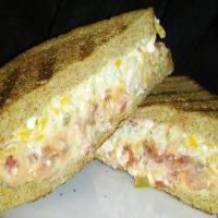 Peppy Pimento Grilled Cheese_image