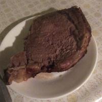 Herbed Prime Rib Roast with Red Wine Sauce_image