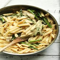 Creamy Mushroom and Asparagus Pasta image