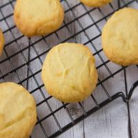 3 Ingredient Melt in Your Mouth Shortbread Cookies image