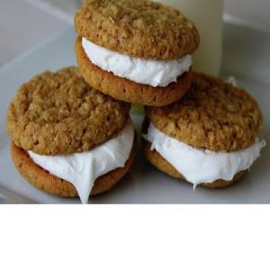 Mini Oatmeal Peanut Butter Cream Pies Recipe - (4.4/5)_image