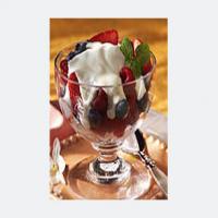 Easy Sour Cream Fruit Topping_image