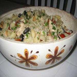 Pasta Salad with Artichokes and Tuna (or chicken)_image