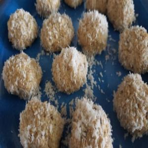 Easy Coconut Ladoo Recipe_image
