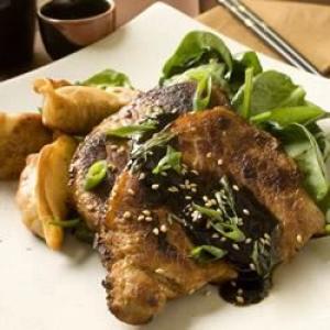 Pork Chops with Soy-Ginger Sauce_image