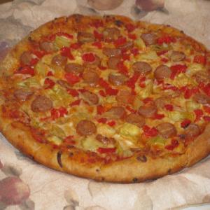 Chicken Sausage, Artichoke and Red Pepper Pizza_image