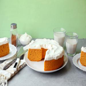 Pumpkin Angel Food Cake image
