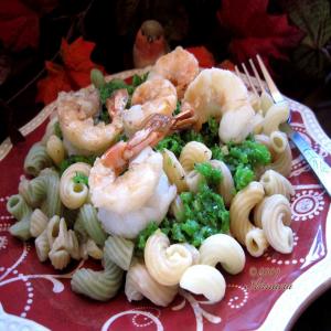 Shrimp Fusilli With Sweet-Pea Pesto_image