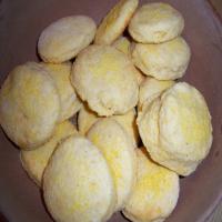 Cornmeal Biscuits image