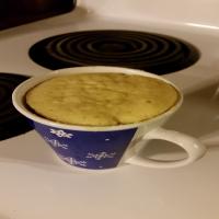 Yellow Cake in a Mug_image