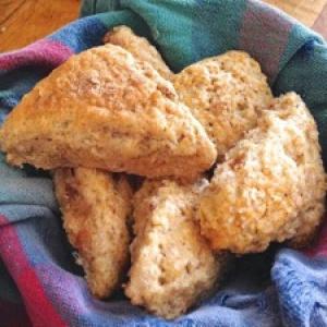cinnamon-pecan scones_image