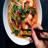 Aromatic Shrimp and Noodle Medicine Soup image