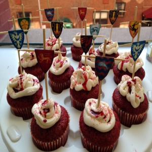 Game of Thrones Red Velvet Cupcakes With Cream Cheese Frosting_image