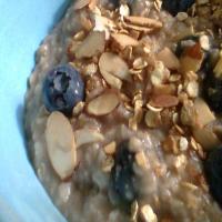 Berry Almond Crumble Oatmeal image