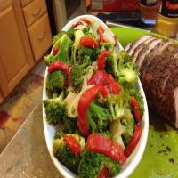 SAUTEED BROCCOLI W/ ROASTED SWEET PEPPERS & ONIONS_image