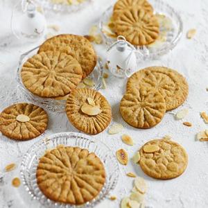 Spiced cookie wheels image