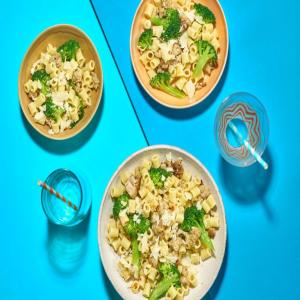Sausage & broccoli pasta with cheese_image