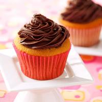Peanut Butter Cupcakes with Creamy Chocolate Frosting_image