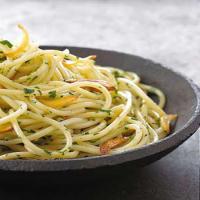 Spaghetti with Garlic image