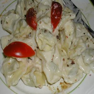 Tortellini With Creamy Roasted Garlic Sauce_image