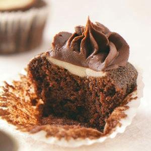 Surprise-Inside Cupcakes Recipe_image