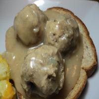 Ruth's German Boiled Meatballs and Gravy_image