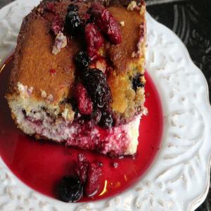 Triple Berry Cheesecake Cobbler_image