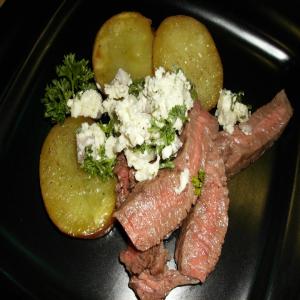 Grilled Strip Steaks and Potatoes With Blue Cheese Butter_image