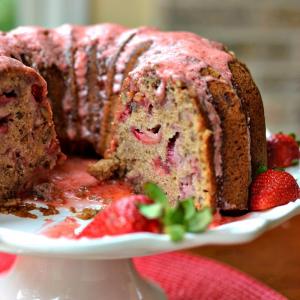 All Natural Strawberry Cake_image