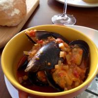 Mussels in Garlic, Tomato and White Wine image