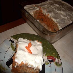 Carrot Spice Poke Cake_image